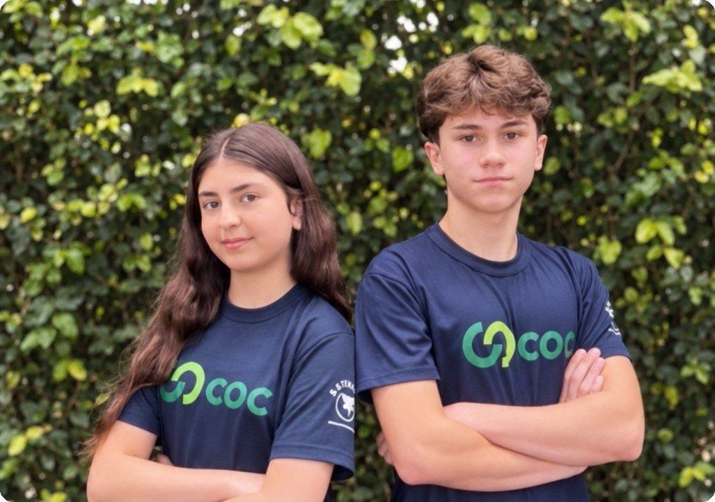 Dois alunos dos Anos Finais do COC São João