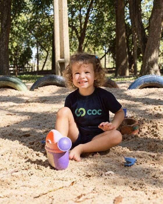 Criança da Educação Infantil brincando no COC Tigrinho